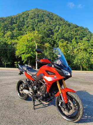 YAMAHA MT-09 TRACER YAMAHA MT-09 TRACER
